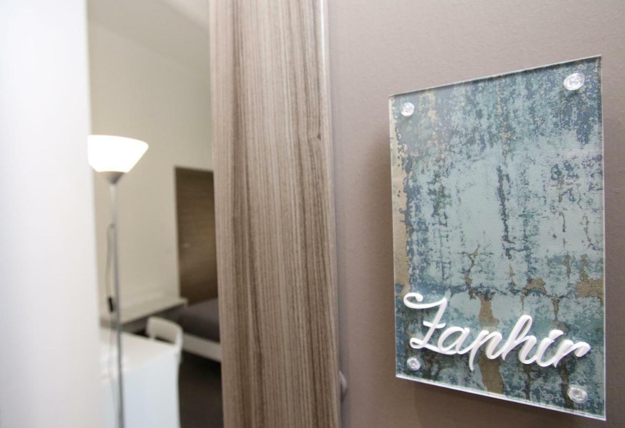 Palermo Inn Suite Стая снимка